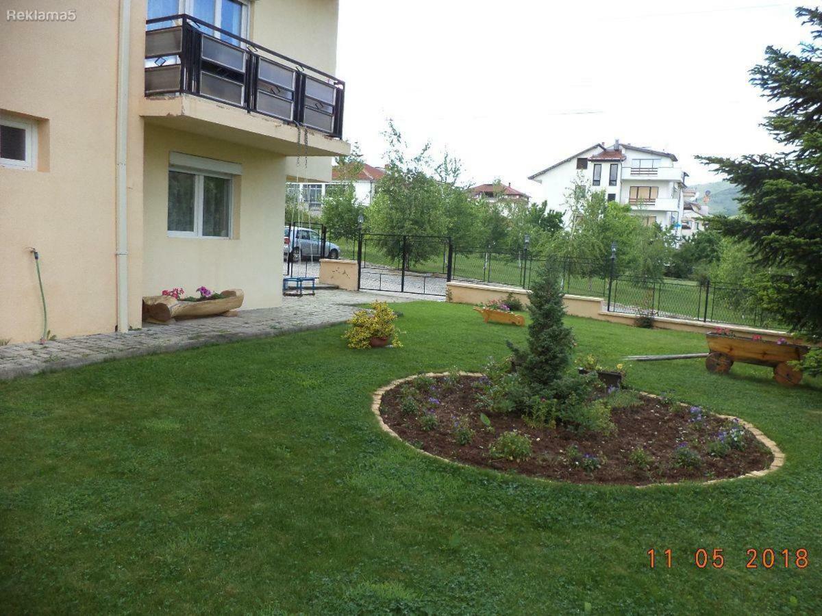 Petrograd Apartment Bitola Bagian luar foto